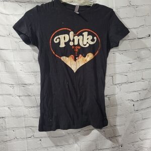 Pink tour concert blow me one last kiss truth about love 2013